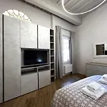 Apartment Sulla Via Del Sole *