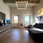 Apartment Sulla Via Del Sole