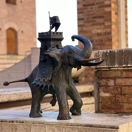 Sulla Via Del Sole Siena