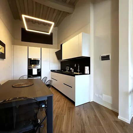 Apartment Sulla Via Del Sole Siena