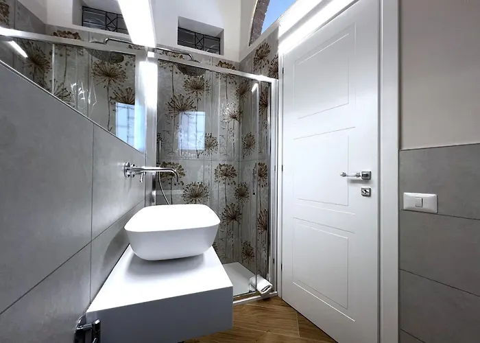 Sulla Via Del Sole 公寓 *