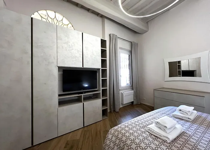 公寓 Sulla Via Del Sole *