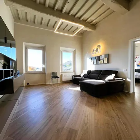 Appartement Sulla Via Del Sole *