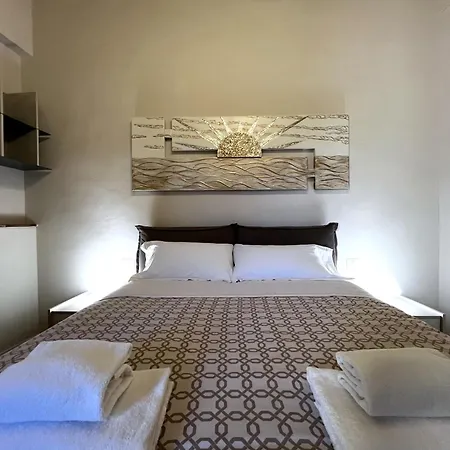 Sulla Via Del Sole Apartamento