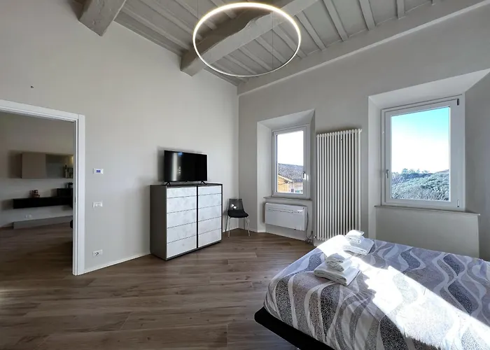 Sulla Via Del Sole Апартаменти Сієна