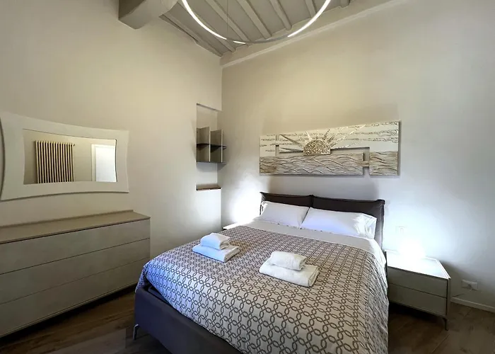 Sulla Via Del Sole *