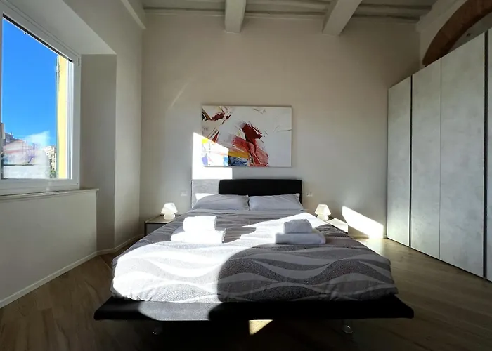 Sulla Via Del Sole * Siena